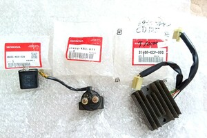 中古品です。ホンダ純正　ＣＤ１２５ＴＪ　より取り外し電装パーツいろいろ