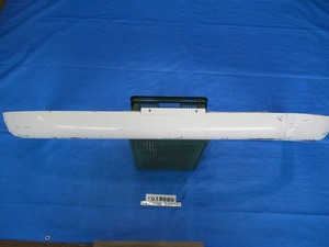 TRH221 200系 ハイエース 1型 ワイド フロントバンパー スポイラー 058 白 ジャンク 19689【個人宅送料別途加算・L1サイズ】