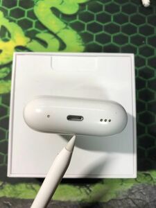 Apple AirPods Pro 第2世代　充電ケース　lightning充電