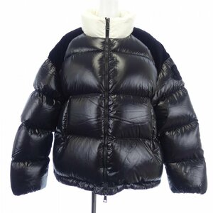 モンクレール MONCLER ダウンジャケット