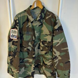 ミリタリージャケット ARMY 迷彩 ウッドランド カモ柄 米軍 軍もの アウトドア サイズＭくらい アメリカ古着の画像1