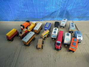 * summarize wooden toy train . car various Manufacturers unknown * Junk #60