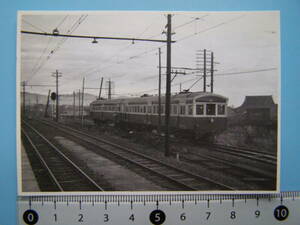 (J52)623 写真 古写真 電車 鉄道 鉄道写真 伊豆箱根鉄道 大雄山線 37号 昭和25年 小田原駅 はがれた跡が薄くなっています