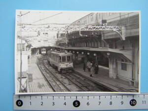 (J52)683 写真 古写真 電車 鉄道 鉄道写真 東急 東急電鉄 玉川線 駒沢行 昭和34年2月25日 渋谷駅 路面電車 はがれた跡が薄くなっています