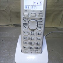 送料無料(４M1010)Panasonic パナソニック 子機 電話 KX-FKD401　_画像3