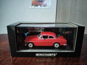 Minichamps 430 171000 Volvo 121　　ミニチャンプス　ボルボ 121　　赤