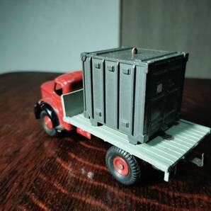 France Dinky 34B Plateau Berliet avec Container  仏ディンキー べルリエ コンテナートラックの画像5