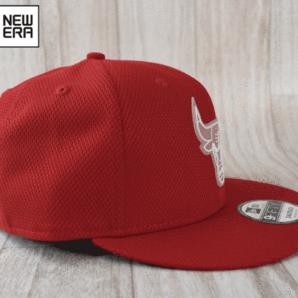 ★未使用品★NEW ERA ニューエラ NBA CHICAGO BULLS ブルズ 9FIFTY M-Lフリーサイズ フラットバイザー キャップ 帽子 USモデル A308の画像4