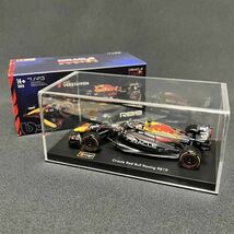 【 1 】ブラーゴ F1 1:43 2023年 レッドブル レーシング RB19 No.1 マックス・フェルスタッペン ドライバー & 専用ケース付_画像1