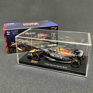 【 1 】ブラーゴ F1 1:43 2023年 レッドブル レーシング RB19 No.1 マックス・フェルスタッペン ドライバー & 専用ケース付