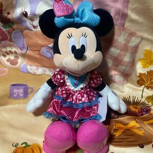 新品☆ディズニーリゾート★ミニーちゃん　パルパルーザ　ぬいぐるみ☆