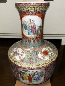 中国美術 大清乾隆年製銘 風景人物図　大花瓶　大壺　置物 時代物 古美術 中国美術 手描き 47cm
