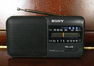 日本製　感度抜群　SONY ソニー FM/AMポータブルラジオ ICF-S60 内部点検 動作確認品 　液漏れ無