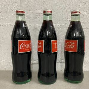 r0416-39★未開栓 デッドストック コカコーラ3本セット 当時物 瓶ボトル 1リットル Coca-Cola 昭和レトロ 東京コカコーラボウリング 飲料の画像2