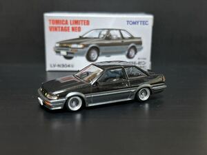 LV-N304b トヨタ カローラレビン 2ドア GT-APEX 85年式 （黒/グレー） （1/64スケール ダイキャスト トミカリミテッドヴィンテージNEO 327196）