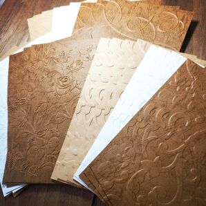 【CF69C】エンボスペーパー*ブラウン系 レザック クラフト等 特殊紙 素材30枚