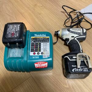 500円スタート！makita マキタ TD131D 充電式インパクトドライバ 充電器付き バッテリー2個 動作確認済み 電動工具 14.4V 3.0Ah 