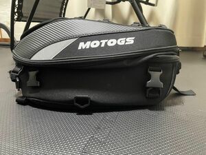 【休日限定価格】ツーリングバッグ バイク用 シートバッグ　拡張機能あり防水カバー付き！