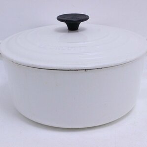 LE CREUSET ル・クルーゼ ココット・ロンド 24cm ホーロー 両手鍋 フランス製 ホワイト 4-L013/1/100の画像1