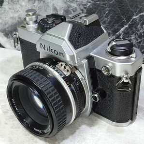 【終活整理】 Nikon FM 機械式一眼レフ＋Ai NIKKOR 50mm f1.8 単焦点レンズセット 各動作良好 スローOK 露出計メーターOK 取扱説明書付き の画像3