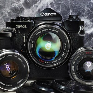 【終活】 Canon F-1後期型 美品＋FD 55mm f1.2 シンデレラ＋35mm f2 S.S.C 赤バッジ2本＋FD 50mm f1.8＋ワインダーF 各動作良好 露出計OKの画像1