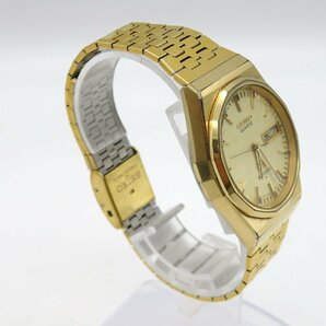 1円◆稼働◆ セイコー 9983-7000 ＳＵＰＥＲＩＯＲ ゴールド クオーツ ユニセックス 腕時計 M21204の画像4