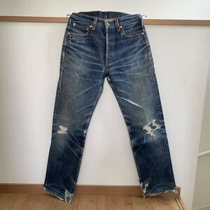 90s Vintage Levi's 501 501xx リーバイス USA製 米国製 雰囲気抜群 鬼ヒゲ ハチノス 色落ち ボロボロ ダメージ デニム パンツ サイズ 29