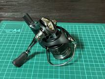 [美品] 23 エアリティ ST SF 2000SS-P ダイワ DAIWA AIRITY スピニング リール ①_画像7