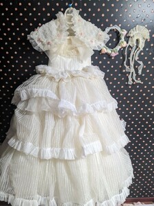 Art hand Auction Not for sale!Children's Shichi-Go-San dress 120 size I'm Imai 6 years old and up Off-white color/Ruffles Comes with accessories Photography Model Commercial Photo Costume rental Used Do28, formal, dress, 120(115~124cm)