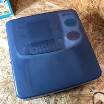 オムロン OMRON インテリセンス血圧計　デジタル自動血圧計 健康器具 ヘルスケア _画像8
