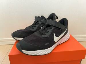 @@@ NIKE REVOLUTION 5 ナイキ レボリューション キッズ ジュニア 黒 US35Y 22cm USED