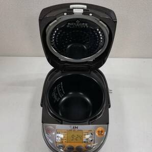 【ち16】NP-VN10 ZOJIRUSHI 象印 IH 炊飯器 炊飯ジャー 5.5合炊き 2018年製 通電確認済み 動作品の画像4