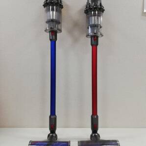 【つ5】ジャンク SV12 SV12 2台 dyson ダイソン 掃除機 コードレスクリーナー まとめ売りの画像2