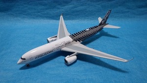 1/400 Phoenix/フェニックス AIRBUS A350 ハウスカラー/カーボン　F-WWCF