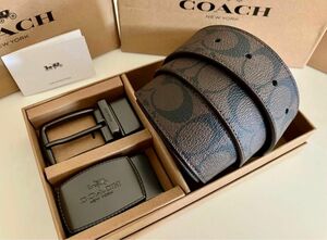 COACH　コーチ　新品　リバーシブル　ブラウン　シグネチャー　馬車バックル　回転可能　フリーサイズ メンズベルト