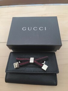 新品　グッチ GUCCI リボン キーケース 6連 ブラック 黒