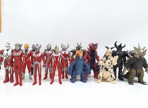 Y241-N38-335 ソフビ フィギュア 18点 まとめ ウルトラマン ウルトラ怪獣 現状品③