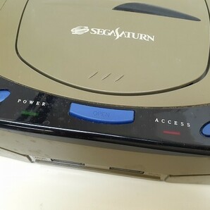 X226-N37-834 SEGA SATURN セガサターン HST-3200 本体 通電確認済 外箱あり 現状品③の画像3