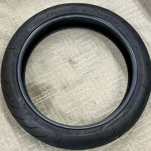 【美品】前後セット PIRELLI ピレリ ディアブロ ロッソ3 DIABLO ROSSOⅢ 120/70ZR17 180/55ZR17 中古タイヤ オンロード ロッソⅢ の画像2