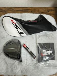 新品 未使用　タイトリスト　TSR2 10度 ドライバーヘッド