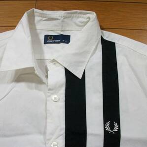 FRED PERRY フレッドペリー 半袖シャツ Sサイズの画像3