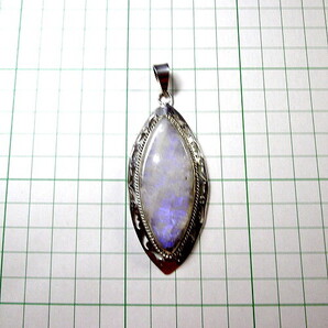 送料無料!シルバー925製幻想的な輝きのブルームーンストーントップ15