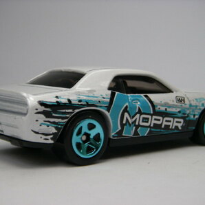 最新 ホットウィール (白) '08 ダッジ チャレンジャー SRT8 ＜ルース＞ Hot Wheelsの画像2