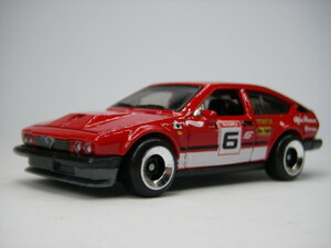 ホットウィール (赤) アルファロメオ GTV6 3.0 ＜ルース＞ Hot Wheels 