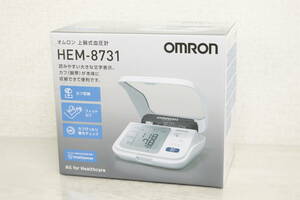 【未使用/開封済】 Omron オムロン 上腕式血圧計 HEM-8731 ヘルスケア 測定器 3J282