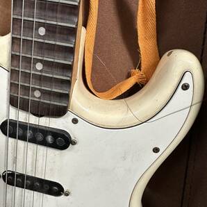 ★コレクター必見！！ Fender Japan 80年代 フジゲン製 Eシリアル 改造品 鑑定済 エレキギター ケース付 ビンテージ ロゴ無し 楽器 G677の画像5