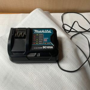 makita／マキタ. バッテリー充電器. DC10SA. 10.8V用. 