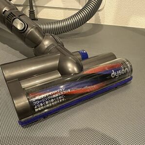 【中古】掃除機 dyson ダイソン DC63 サイクロンクリーナー キャニスター型 清掃用品 【札TB02】の画像2