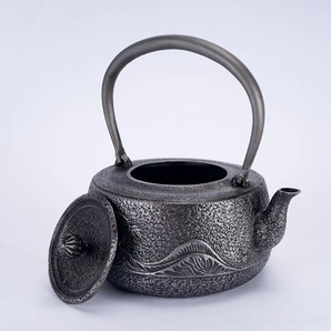 超人気★極上品★砂鉄 南部鉄器  大容量鉄壺 コーティングなし 手作り鉄 やかんを沸かす お茶の道具の画像2