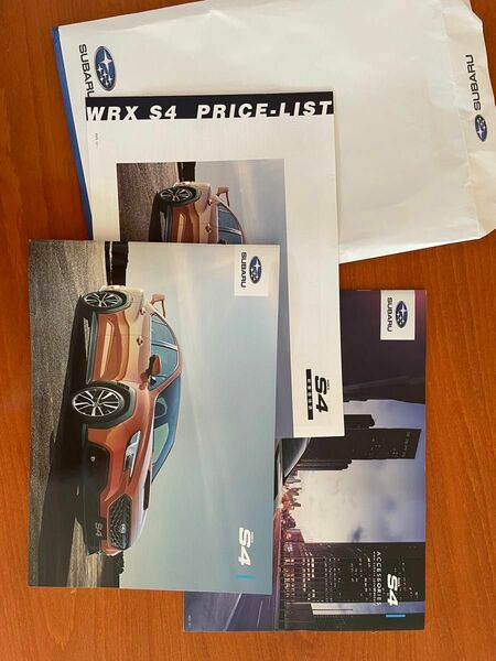 スバル　WRX S4 カタログ
